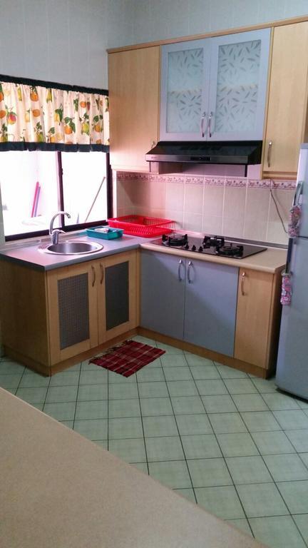 T & H Vacation Condo @Marina Court Kota Kinabalu Room photo